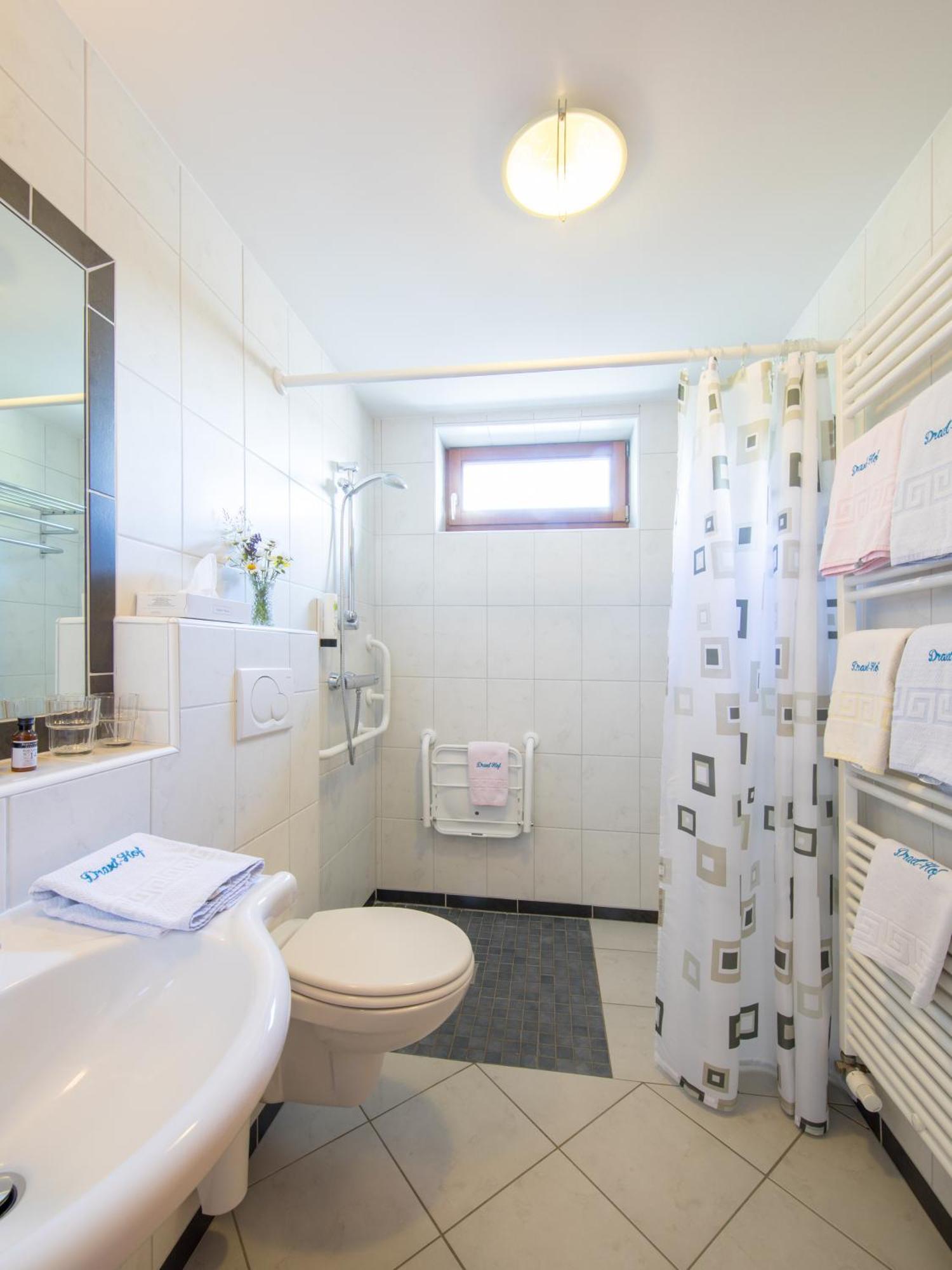 Draxl-Hof Ferienwohnungen Weissensee Room photo